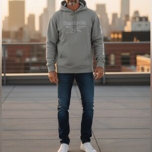 NWT Reebok Men’s Gray Hoodie with Big Logo M